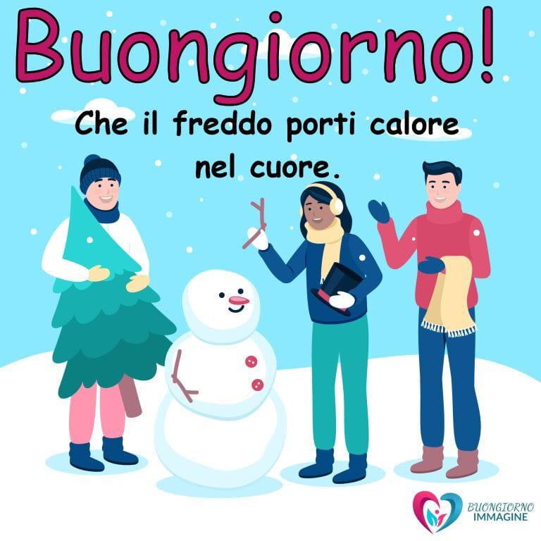 Un'illustrazione allegra di una tazza blu con un volto sorridente, circondata da un bastoncino di zucchero, fette d'arancia, stecche di cannella, fiori e fiocchi di neve, con il testo "Fiocchi di neve e sorrisi per iniziare la giornata" e "Buongiorno" in rosa, insieme al logo "Buongiorno Immagine".