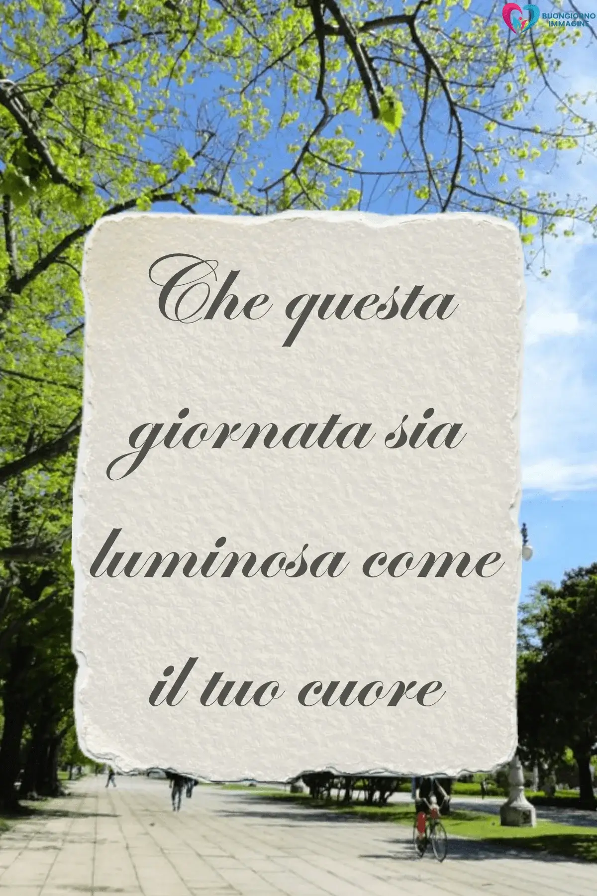 buongiorno frasi simpatiche originali con montagne e nebbia leggera