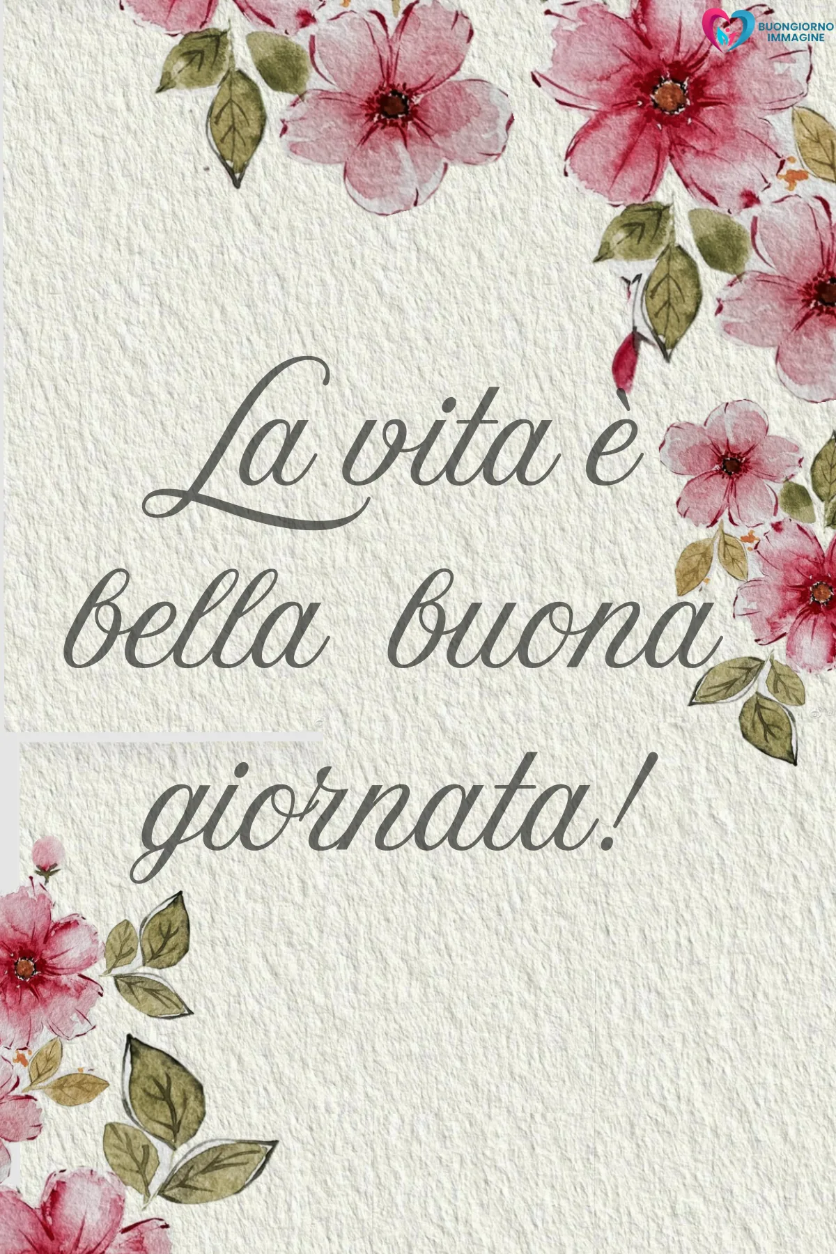 immagini buona giornata con cielo azzurro e nuvole rosa