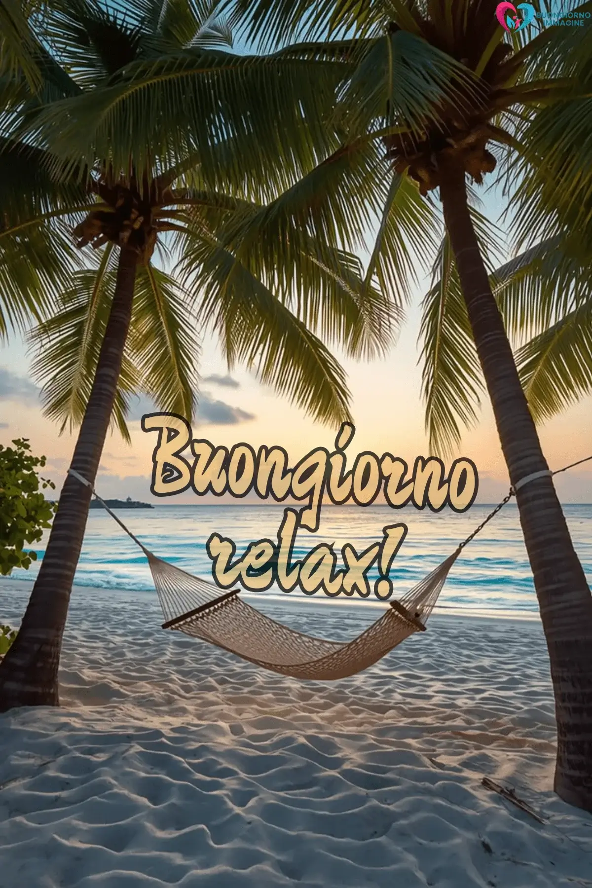 nuove immagini buongiorno estivo amaca palme sabbia tramonto sereno