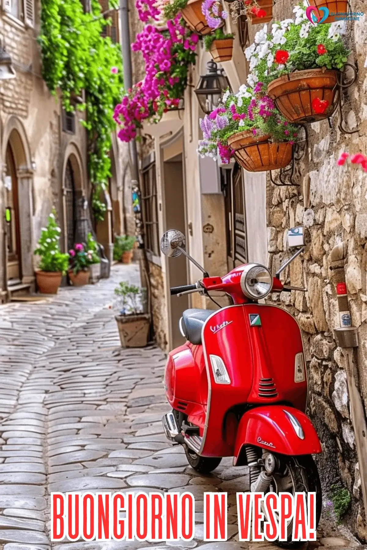 nuove immagini buongiorno estivo vespa rossa vicolo fiori colorati