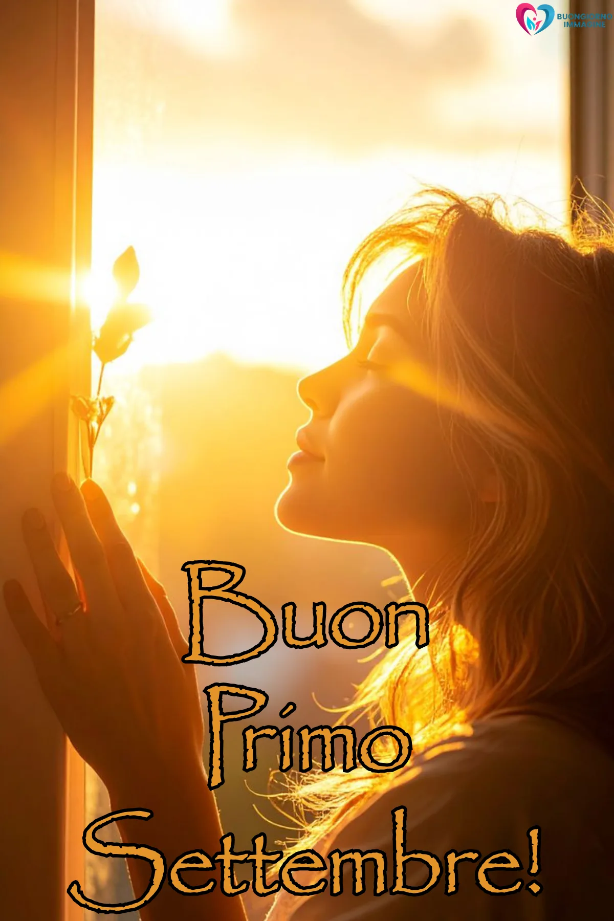 donna al sole dorato con fiore auguri settembre - buongiornoimmagine.it - settembre 2026