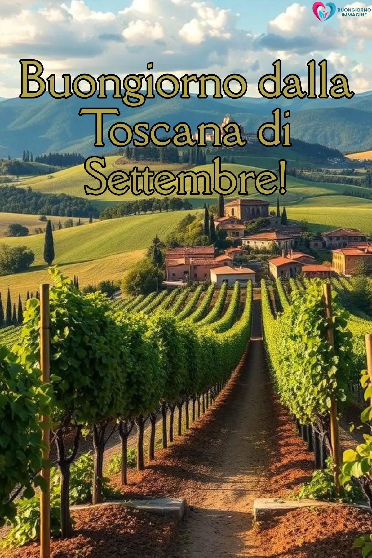 vigneti toscani collinari con borgo antico cielo nuvoloso - buongiornoimmagine.it - settembre 2026