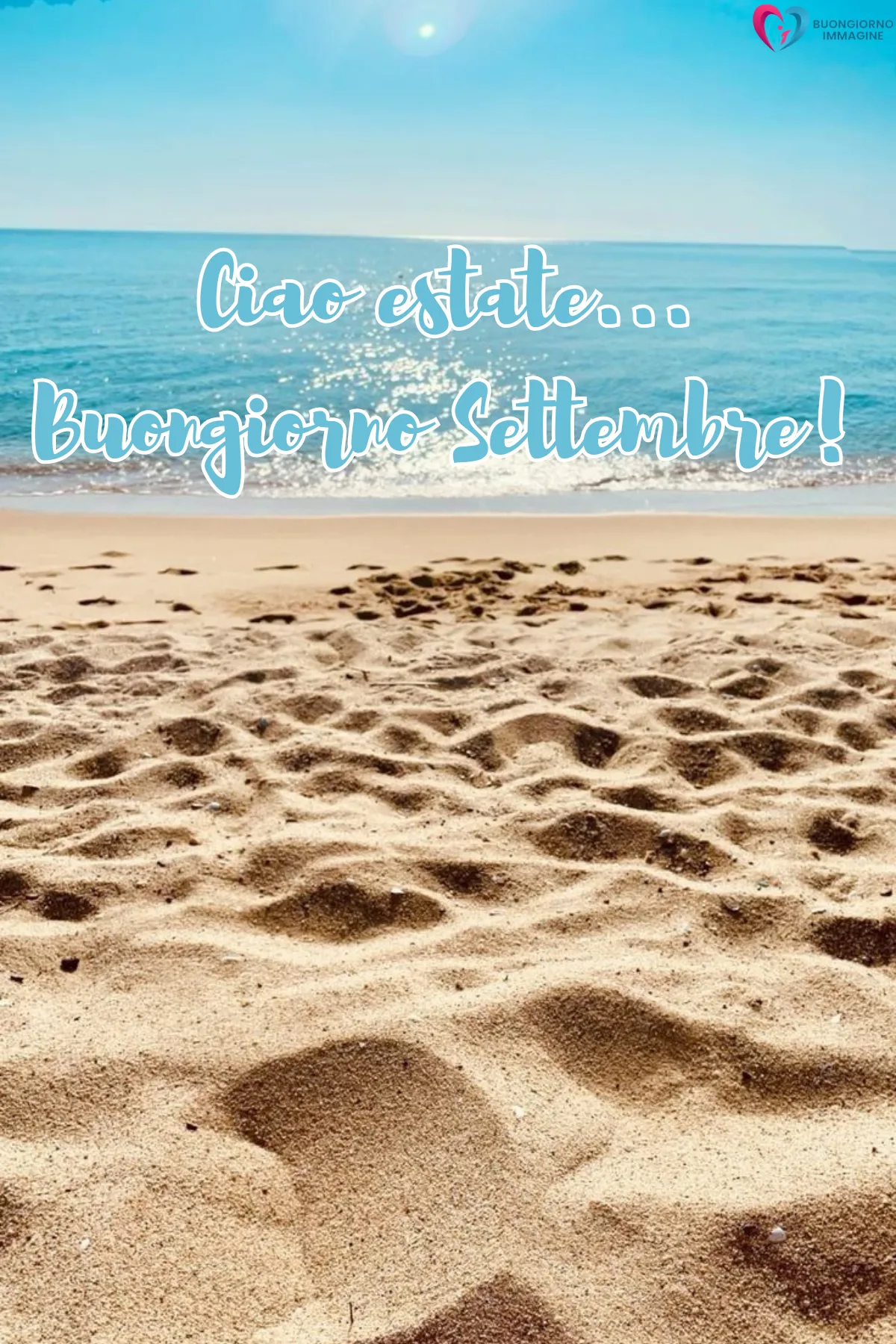 buongiorno settembre - spiaggia sabbiosa mare azzurro cielo limpido testo italiano - immagini nuove gratis per WhatsApp