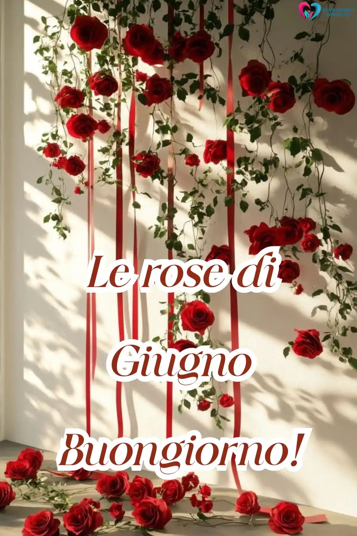 immagine originale giugno colazione e tazza fumante (compresso) per WhatsApp
